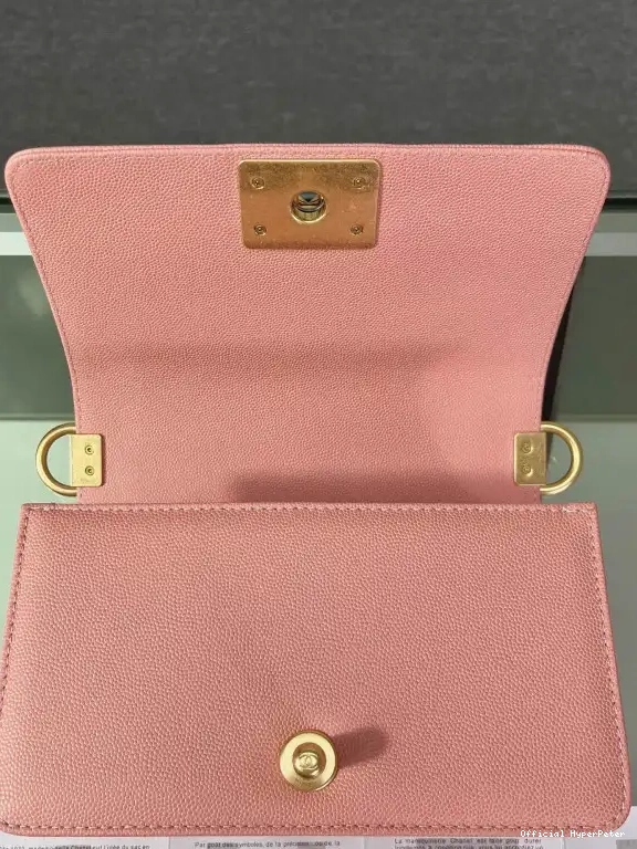 Hyper Peter BOY CHANEL 20CM BAG 0524